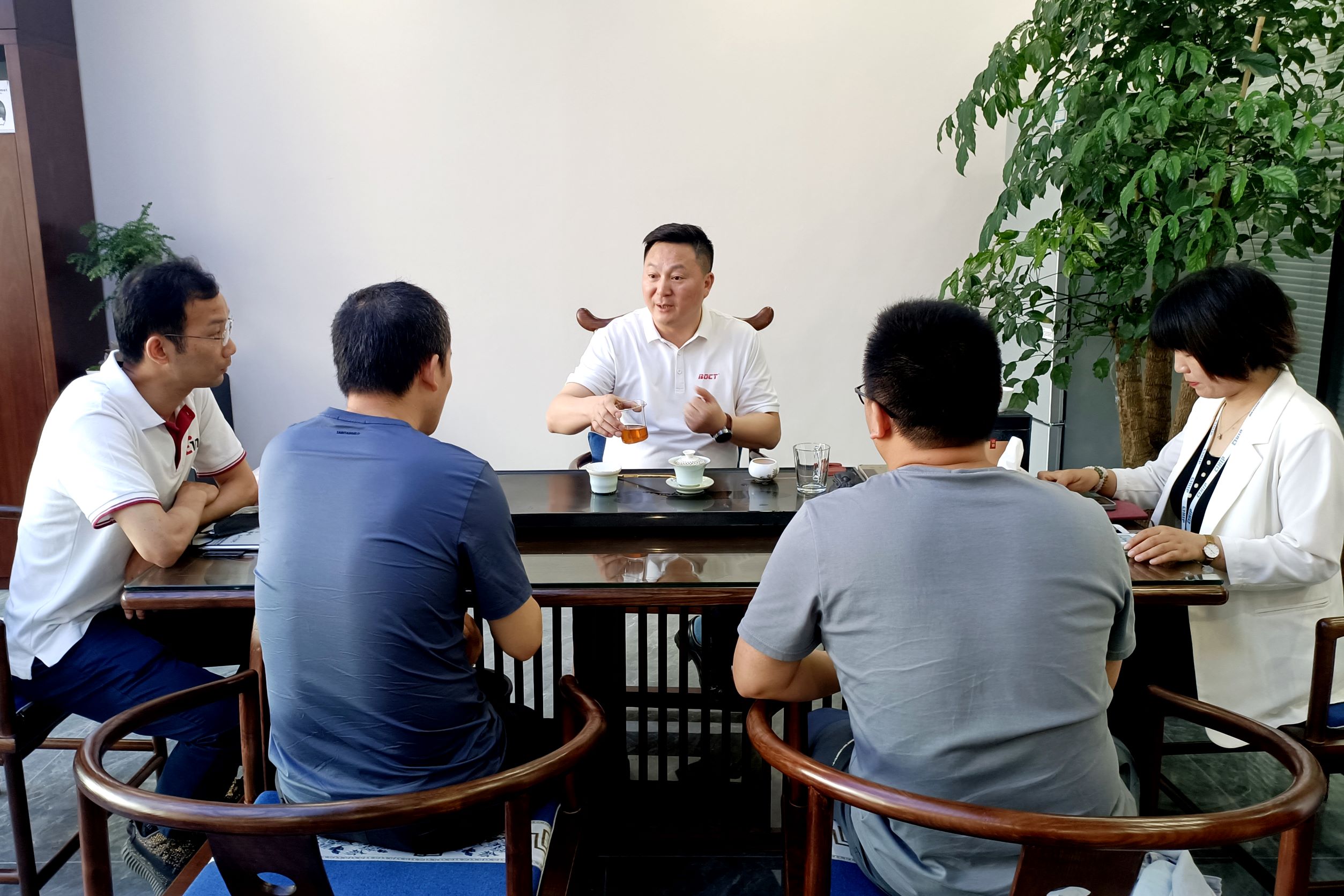 合肥星空物联参观南宫28NG相信品牌力量科技